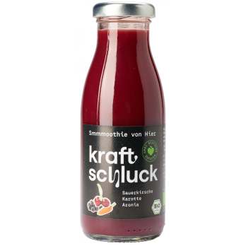 Smoothie Sauerkirsche, Karotte, Aronia